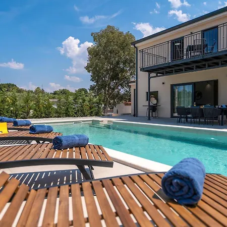 Zara Holiday home Porec