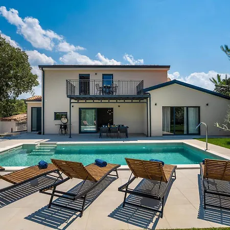 Zara Holiday home